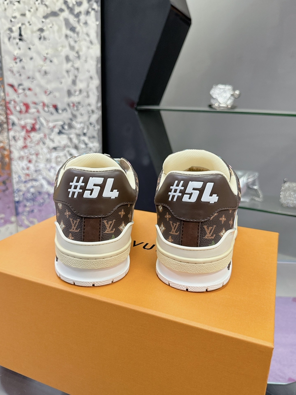 ルイヴィトン靴着用イメージ